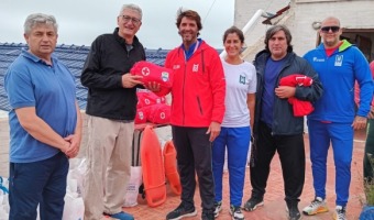 LA ESCUELA MUNICIPAL DE GUARDAVIDAS DE MALVINAS ARGENTINAS DON 150 BOTIQUINES